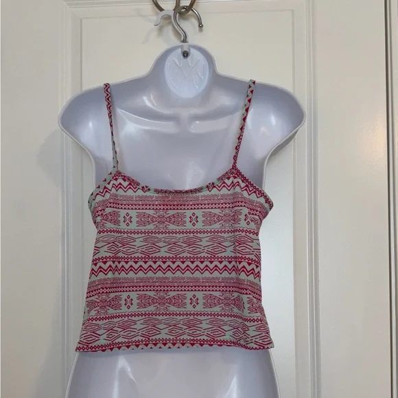 Geometric Lace Accent Camisole Magenta- Pink & Mint light blue crop top tank top - Picture 5 of 8